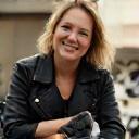 Sanne Jansen op Triumph motor